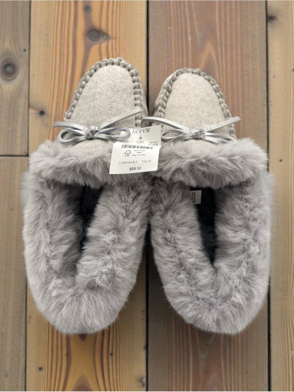 J.Crew Faux Shearling Moccasin Slippers Gray Women’s Size 7 NWT Cozy Cabin